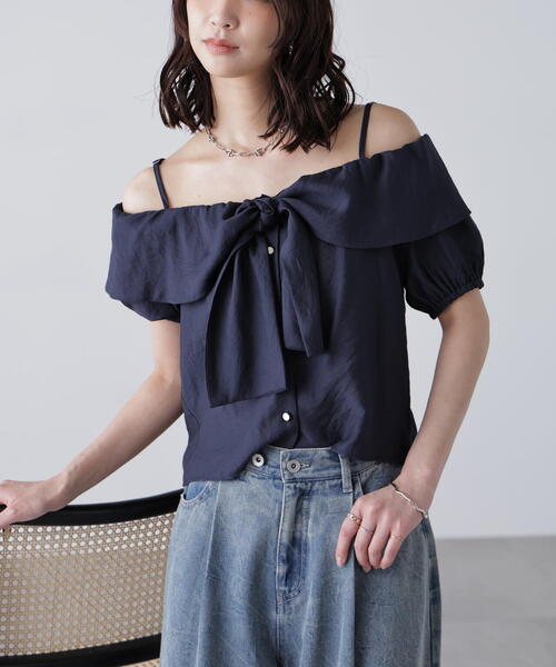 FREE'S MART（フリーズマート）の「〈ＭＦＭ〉リボンストラップオフショルブラウス（シャツ/ブラウス・レディース・ホワイト/ネイビー/イエロー・FREE）」の2枚目の写真