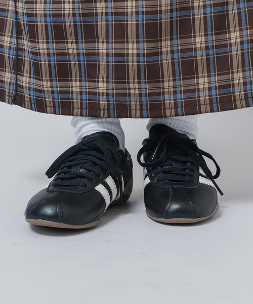 adidas（アディダス）の「adidas/ アディダス TOKYO W（スニーカー・レディース・ブラック/ホワイト・28cm/27cm/26cm/24cm/25cm/23cm）」の17枚目の写真