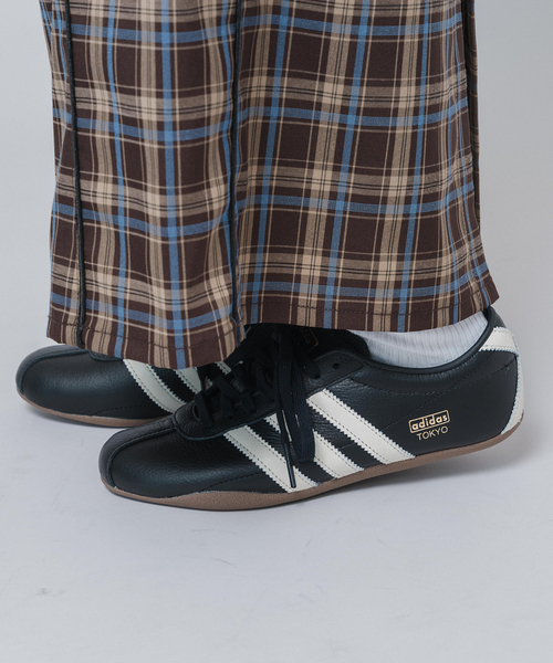 adidas（アディダス）の「adidas/ アディダス TOKYO W（スニーカー・レディース・ブラック/ホワイト・28cm/27cm/26cm/24cm/25cm/23cm）」の18枚目の写真