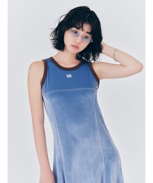 FURFUR(ファーファー)の「リンガーベロアロングワンピース(ワンピース・レディース・ピンク/ライトブルー/ブラック・F)」の6枚目の写真