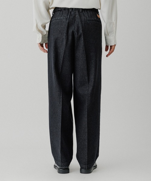 ADAM ET ROPE'（アダムエロペ）の「ワイド イージー デニムパンツ / ADAM ET ROPE' JEANS -GRID-（デニムパンツ・メンズ・ブラック系その他/ネイビー・M/L）」の6枚目の写真