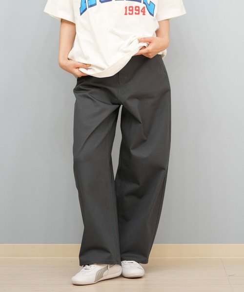 RIKKA FEMME(リッカファーム)の「ワイドエッグチノパンツ(チノパンツ・レディース・チャコールグレー/ネイビー・マルチサイズ)」の5枚目の写真