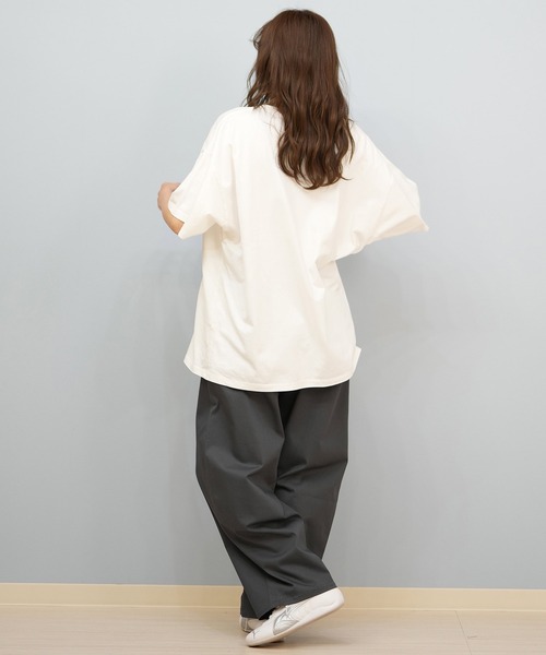 RIKKA FEMME(リッカファーム)の「ワイドエッグチノパンツ(チノパンツ・レディース・チャコールグレー/ネイビー・マルチサイズ)」の11枚目の写真