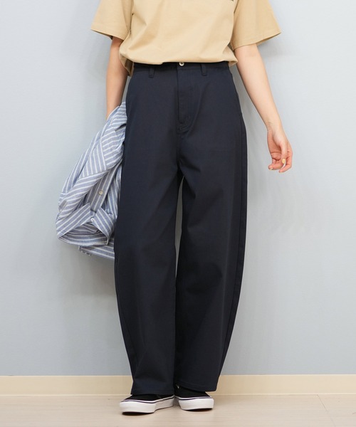 RIKKA FEMME(リッカファーム)の「ワイドエッグチノパンツ(チノパンツ・レディース・チャコールグレー/ネイビー・マルチサイズ)」の17枚目の写真