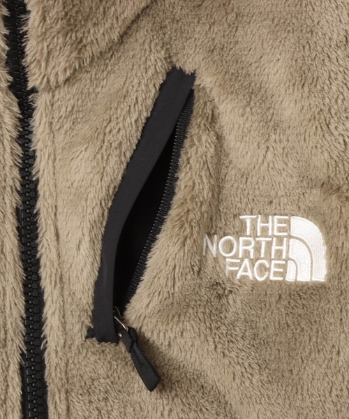 THE NORTH FACE(ザノースフェイス)の「THE NORTH FACE Womens Short Versa Loft Jacket / ザ・ノース・フェイス ウィメンズ ショート バーサ ロフト ジャケット(その他アウター・レディース・ベージュ/ブラック・S/M/L)」の10枚目の写真