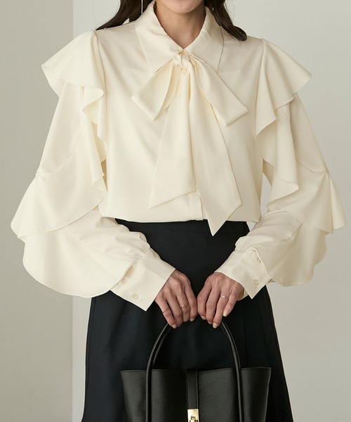 Cherir Mignon(シェリルミニョン)の「【Cherir Mignon】2wayラッフルフリルスリーブビッグリボンブラウス(シャツ/ブラウス・レディース・チャコールグレー/アイボリー/ブラック・FREE)」の11枚目の写真