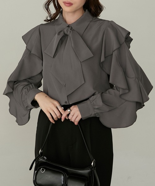 Cherir Mignon(シェリルミニョン)の「【Cherir Mignon】2wayラッフルフリルスリーブビッグリボンブラウス(シャツ/ブラウス・レディース・チャコールグレー/アイボリー/ブラック・FREE)」の20枚目の写真