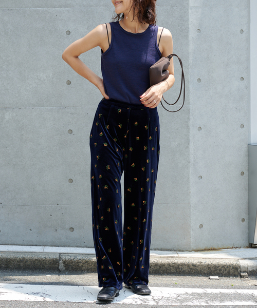 OUTDOOR PRODUCTS 刺繍ベロアフレアパンツ 刺繍ベロアフレアパンツ（スラックス）｜OUTDOOR PRODUCTS