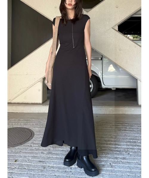 MOUSSY(マウジー)の「BOUCLE TWEED ドレス(ワンピース・レディース・ブラック系その他/ブラック・1/2)」の17枚目の写真