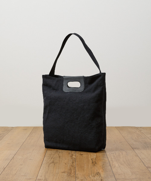 SLOW(スロウ)の「SLOW スロウ / truck - 2way tote bag L - ヌバックレザー×コットンリネンキャンバス2WAYトートバッグ ショルダーバッグ / 300S121J(トートバッグ・メンズ・アイボリー/ブラック・FREE)」の11枚目の写真