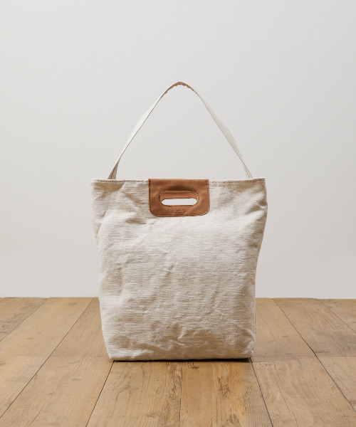 SLOW(スロウ)の「SLOW スロウ / truck - 2way tote bag L - ヌバックレザー×コットンリネンキャンバス2WAYトートバッグ ショルダーバッグ / 300S121J(トートバッグ・メンズ・アイボリー/ブラック・FREE)」の22枚目の写真