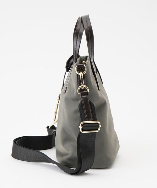 LANVIN en Bleu(ランバンオンブルー)の「マルク ハートカラビナ小トート(トートバッグ・レディース・キャメル/ブラック/チャコールグレー・FREE)」の7枚目の写真