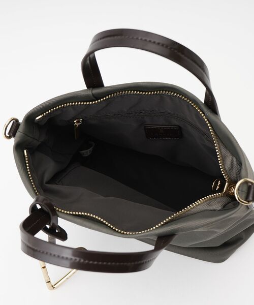 LANVIN en Bleu(ランバンオンブルー)の「マルク ハートカラビナ小トート(トートバッグ・レディース・キャメル/ブラック/チャコールグレー・FREE)」の9枚目の写真