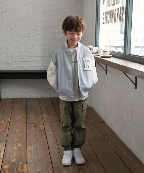 GLOBAL WORK(グローバルワーク)の「洗える撥水スタジャン/577755(ブルゾン・キッズ・ネイビー/ブラック/グレイッシュベージュ/サックスブルー・130cm/140cm/150cm/160cm)」の4枚目の写真