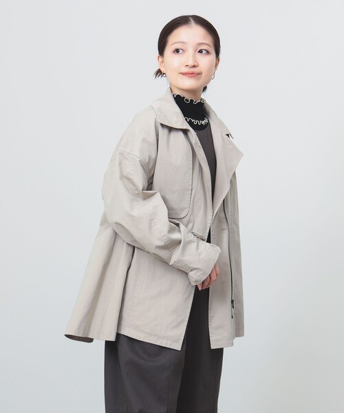 BEAMS HEART(ビームスハート)の「ショート トレンチ コート(トレンチコート・レディース・ブラウン系その他2/チャコールグレー・FREE)」の1枚目の写真