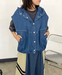 CRB（シーアールビー）の「デニムフードベスト（ベスト）」