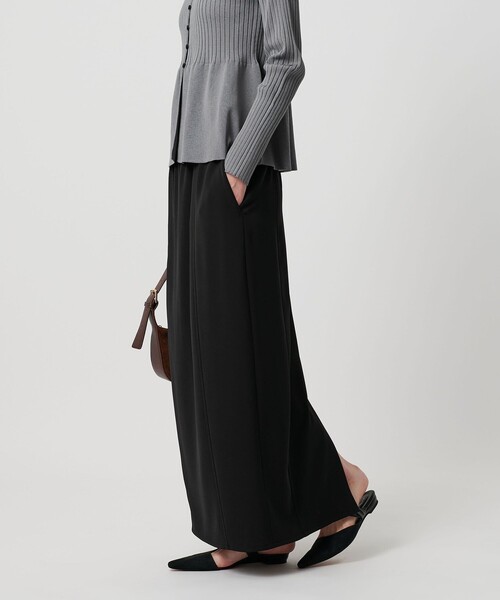 BEAUTY&YOUTH UNITED ARROWS（ビューティーアンドユースユナイテッドアローズ）の「【WEB限定 Wardrobe DAILY MINIMAL】ダブルクロス カーブスカート ウォッシャブル（スカート・レディース・ブラック/ブラウン・S/XS/M）」の8枚目の写真