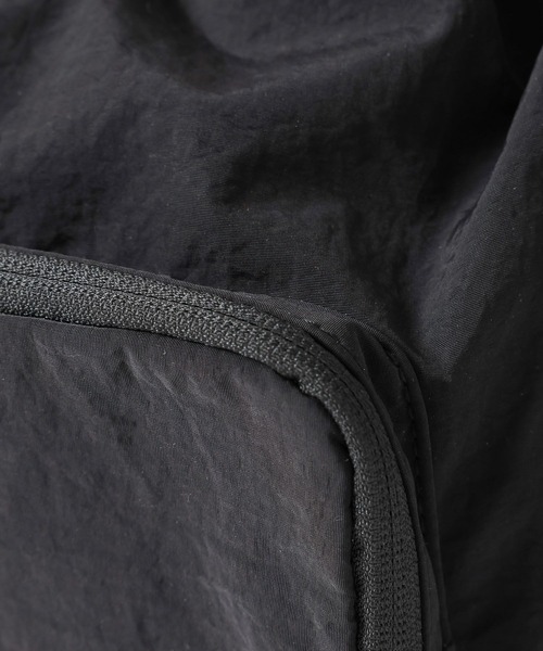 BAYFLOW（ベイフロー）の「コードHDマルチポケショルダー（ハンドバッグ・レディース・ブラック/ライトベージュ/カーキ・FREE）」の19枚目の写真