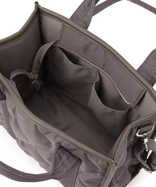 Lee(リー)の「【Lee別注】撥水キルトパイピング2WAYトート(トートバッグ・レディース・ブラック/ダークグレー/ベージュ系その他7・00)」の5枚目の写真