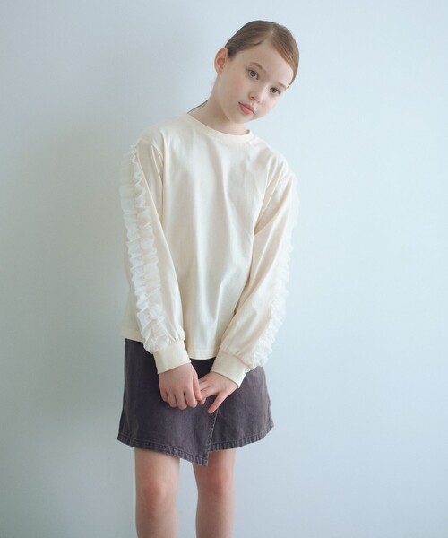 green label relaxing（グリーンレーベルリラクシング）の「袖フリル ロンT / キッズ  100㎝-160cm（Tシャツ/カットソー・キッズ・オフホワイト/ライム/ダークグレー・100cm/140cm/120cm/110cm/160cm/150cm/130cm）」の5枚目の写真