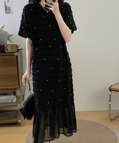 Aelina(エリナ)の「クルーネック半袖ワンピース(ワンピース・レディース・ブラック・L/XL/XXL)」の5枚目の写真