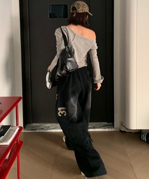 almo(アルモ)の「【LAMPOON】ビンテージ加工ワイドスエットパンツ(スウェットパンツ・レディース・パープル/ブラック・SMALL/MEDIUM/LARGE)」の9枚目の写真