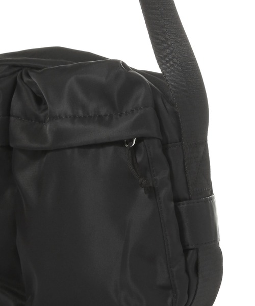 GEORGE'S(ジョージズ)の「MESSENGER BAG(メッセンジャーバッグ・レディース・ブラック/カーキ・FREE)」の7枚目の写真