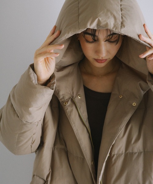 evernavy エバーネイビー ダウンコート ベージュ セール】ドルマンサイドジップダウンジャケット（ダウンジャケット
