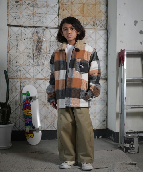 Quiksilver(クイックシルバー)の「QUIKSILVER/クイックシルバー アウター キッズ ボア ジャケット DNA SHERPA HARRINGTON YOUTH EQBJK03346(その他アウター・キッズ・オレンジ系/ブラック系・160cm/150cm/140cm)」の11枚目の写真