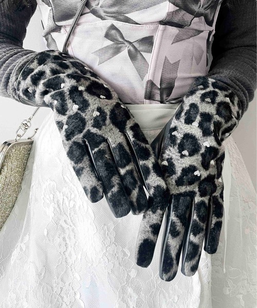 Casselini（キャセリーニ）の「Casselini(キャセリーニ)モチーフ刺繍手袋（手袋・レディース・ブラック/ベージュ/ブラウン/グレー・FREE）」の7枚目の写真