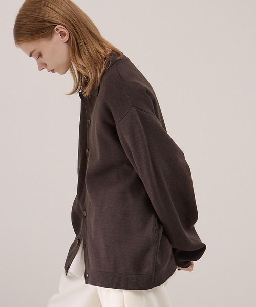 EMMA CLOTHES(エマクローズ)の「ミラノリブ コンフォートニットシャツカーディガン(カーディガン/ボレロ・メンズ・ダークブラウン/ブラック/ベージュ/ライトグレー/ダークネイビー・L/S/M)」の3枚目の写真