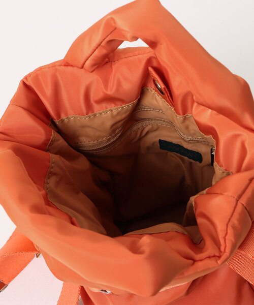 OUTDOOR PRODUCTS（アウトドアプロダクツ）の「ショルダーバッグ　OUTDOOR PRODUCTS　ＳＳサイズ（ショルダーバッグ・レディース・ブラック/シルバー/オレンジ・FREE）」の5枚目の写真