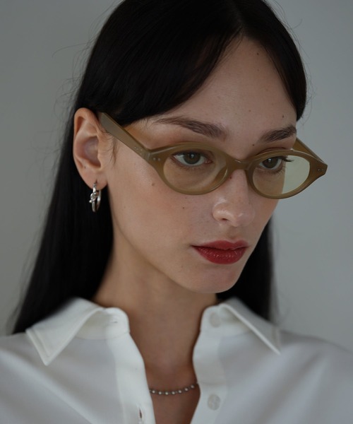 NUEF （ヌエフ）の「キャッツアイ型サングラス｜カラーレンズ｜トレンド｜紫外線対策｜UVカット｜サングラス｜NUEF｜COLOR SUNGLASSES（サングラス・レディース・ブラック系その他/グレー/ライトブラウン/ブラウン系その他2/クリア/ブラウン/ブラック/ブラウン系その他・FREE）」の16枚目の写真