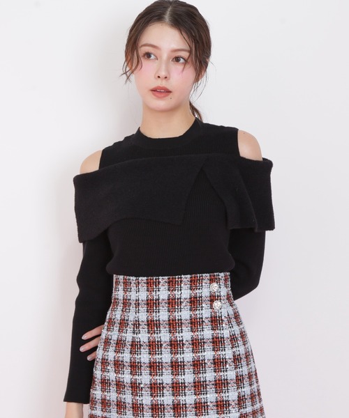 JILL by JILL STUART(ジルバイジルスチュアート)の「◇ミニフェザーケープニット(ニット/セーター・レディース・ブラック/ピンク/ホワイト・FREE)」の2枚目の写真