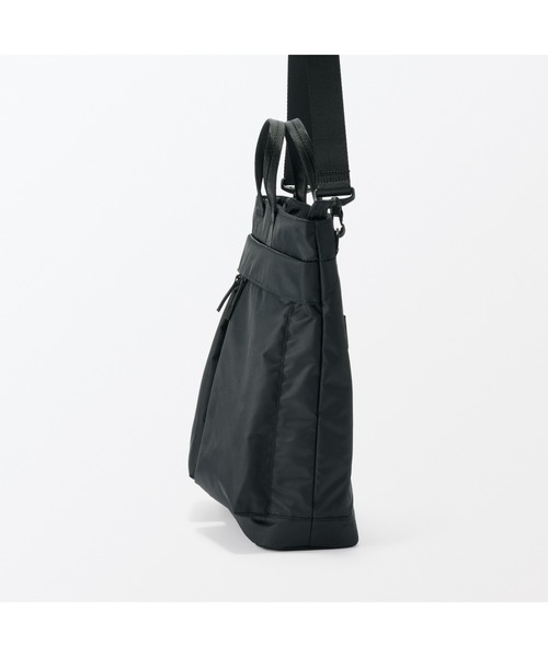 無印良品（ムジルシリョウヒン）の「撥水　ナイロン　２ＷＡＹ　トートバッグ（トートバッグ・レディース・ブラック・FREE）」の14枚目の写真