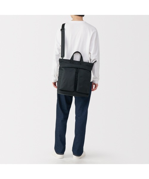 無印良品（ムジルシリョウヒン）の「撥水　ナイロン　２ＷＡＹ　トートバッグ（トートバッグ・レディース・ブラック・FREE）」の7枚目の写真