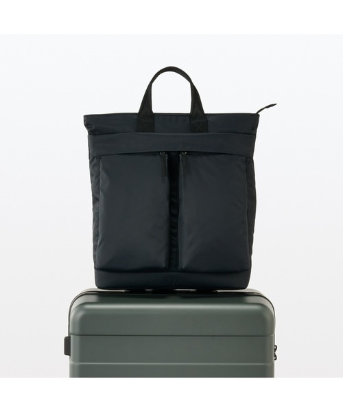 無印良品（ムジルシリョウヒン）の「撥水　ナイロン　２ＷＡＹ　トートバッグ（トートバッグ・レディース・ブラック・FREE）」の3枚目の写真