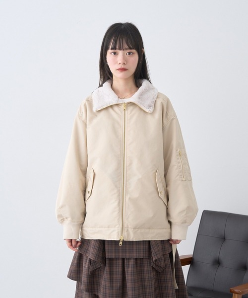 earth music&ecology(アースミュージックアンドエコロジー)の「【2025AW】リバーシブルMA-1(MA-1・レディース・ブラック/ライトベージュ・FREE)」の11枚目の写真