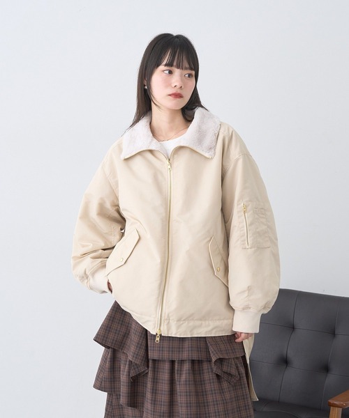 earth music&ecology(アースミュージックアンドエコロジー)の「【2025AW】リバーシブルMA-1(MA-1・レディース・ブラック/ライトベージュ・FREE)」の3枚目の写真