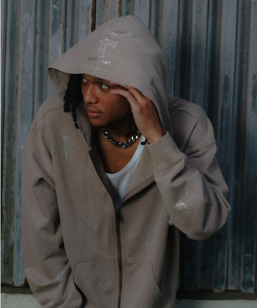 セール】UNKNOWNLONDON/アンノウンロンドン/Outline Rhinestone Hoodie