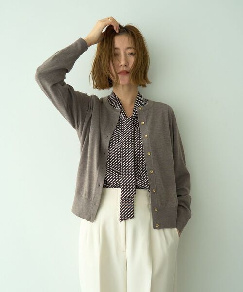 YECCA VECCA（イェッカヴェッカ）の「ジオメ柄ボウタイブラウス（シャツ/ブラウス・レディース・ネイビー/アイボリー・FREE）」の16枚目の写真