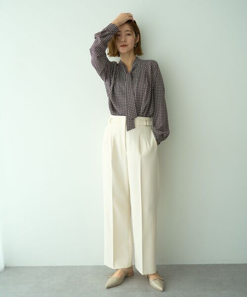 YECCA VECCA（イェッカヴェッカ）の「ジオメ柄ボウタイブラウス（シャツ/ブラウス・レディース・ネイビー/アイボリー・FREE）」の18枚目の写真