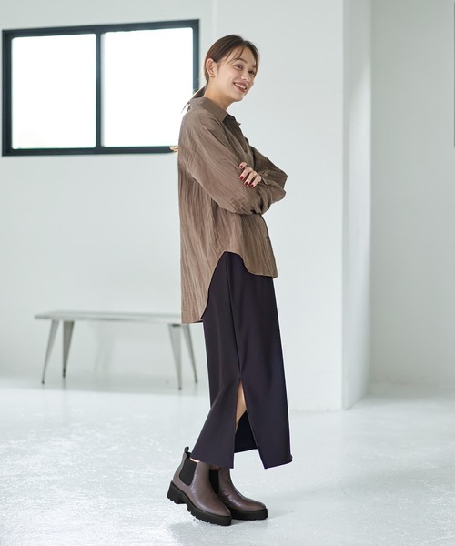 STYLE DELI(スタイルデリ)の「シワ加工グロッシーシャツ(シャツ/ブラウス・レディース・ホワイト系/ブラウン/ライトカーキ・FREE)」の14枚目の写真