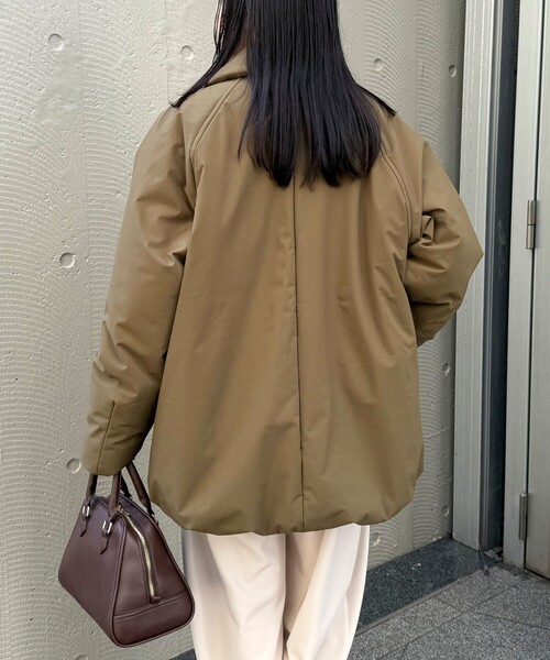 fredy emue（フレディエミュ）の「【軽くて暖かい◎】Sorona PADDING COAT（ダッフルコート・レディース・カーキ/ブラック・38）」の22枚目の写真
