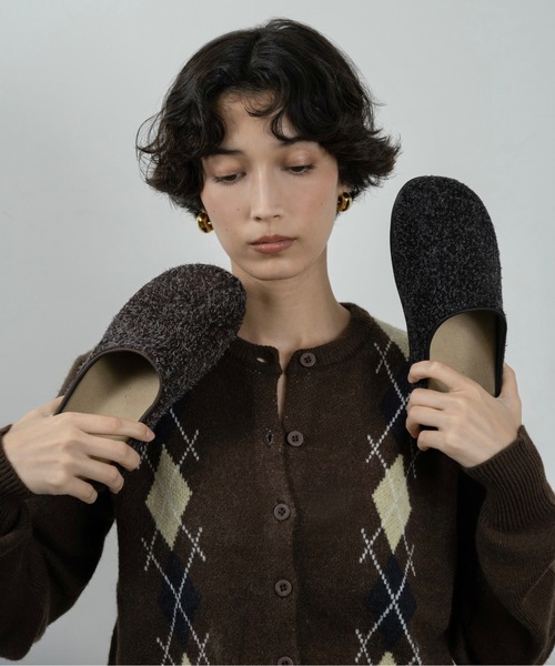 lawgy（ラウジー）の「mixed material round sabot / ミクストマテリアルラウンドサボ（サンダル・レディース・ブラウン/ブラック・SMALL/MEDIUM/LARGE）」の5枚目の写真