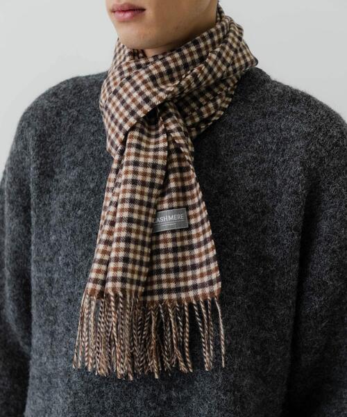 URBAN RESEARCH（アーバンリサーチ）の「チェックカシミヤマフラー（マフラー・メンズ・ブラック系その他/ブラウン系その他/イエロー系その他/ブルー系その他/レッド系その他・FREE）」の3枚目の写真