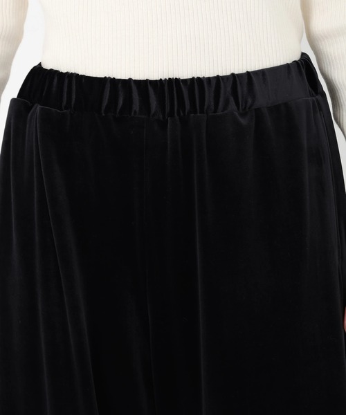 STRAWBERRY-FIELDS（ストロベリーフィールズ）の「スノーベロア_ベロアイージーパンツ（その他パンツ・レディース・ダークブラウン/ブラック・2）」の7枚目の写真