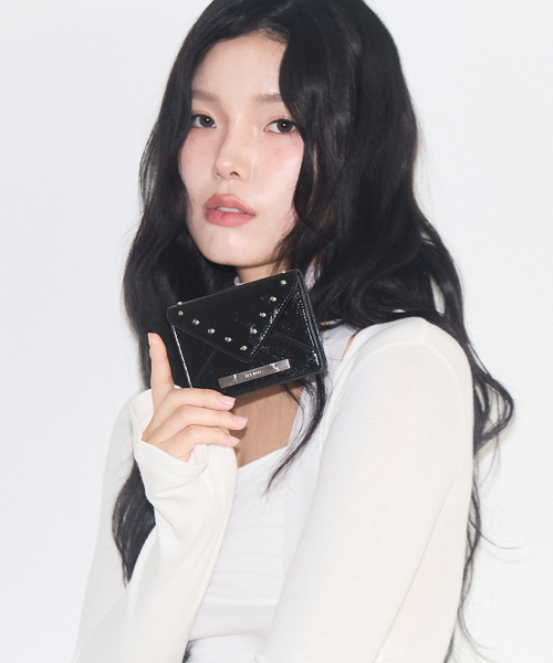 ILLIGO（イリゴ）の「レターフォールドカード財布 ブラック（札入れ/マネークリップ・レディース・その他・OS）」の3枚目の写真