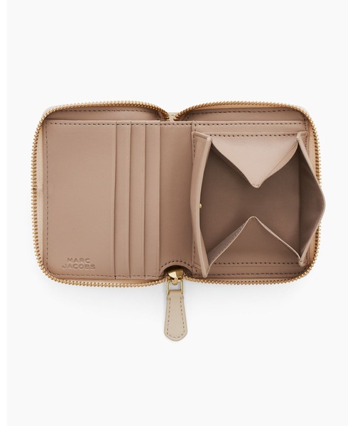 MARC JACOBS(マークジェイコブス)の「THE SLIM COMPACT WALLET/ザ エブリデイ スリム コンパクト ウォレット(財布・レディース・ブラック/ホワイト系その他・ONE SIZE)」の7枚目の写真