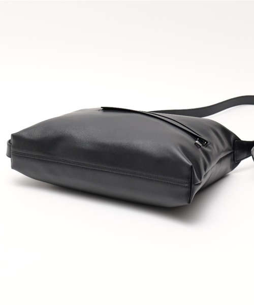 DEVICE（デバイス）の「DEVICE 2way ボディデザイン ショルダーバッグ ボディバッグ（ショルダーバッグ・レディース・ブラック・FREE）」の6枚目の写真